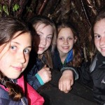 Hunger Games - Girls in wood shelter